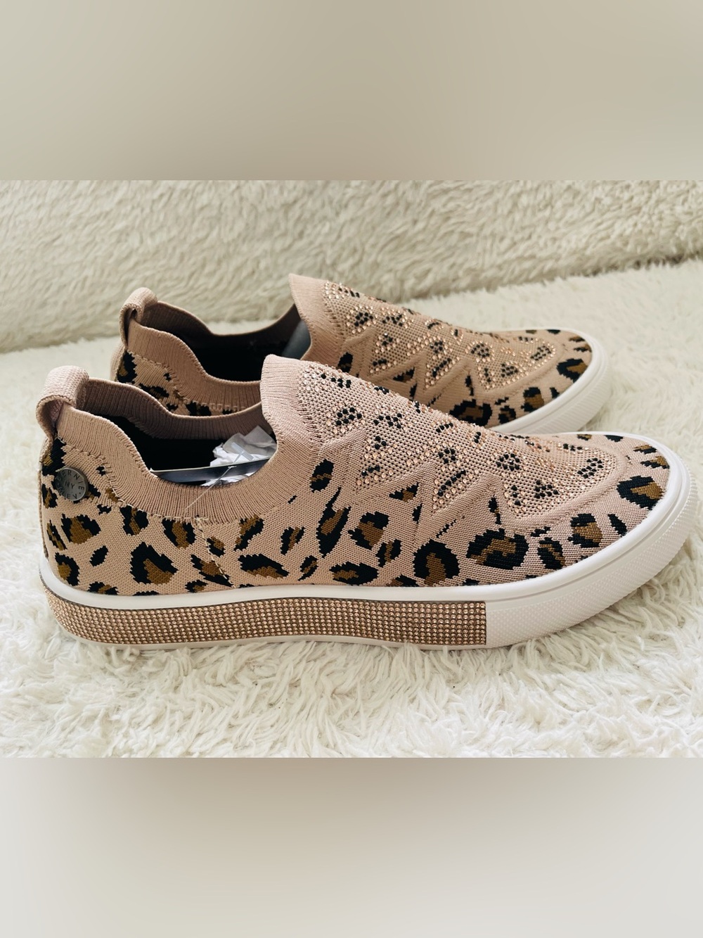 Bernie Mev Gardenia Shoes NWT  Leopard pattern Rhinestone Slip-On Comfort Size 8